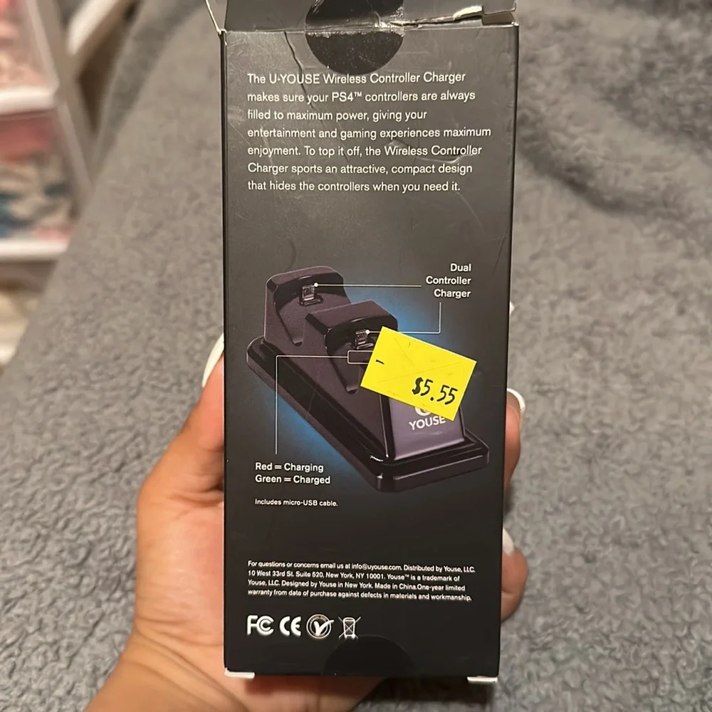 PS4 wireless charger
